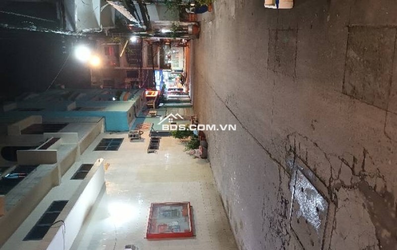 Bán nhà HXT, Lạc Long Quân, 4 tầng, 3 x 11.4, nhỉnh 8 tỷ