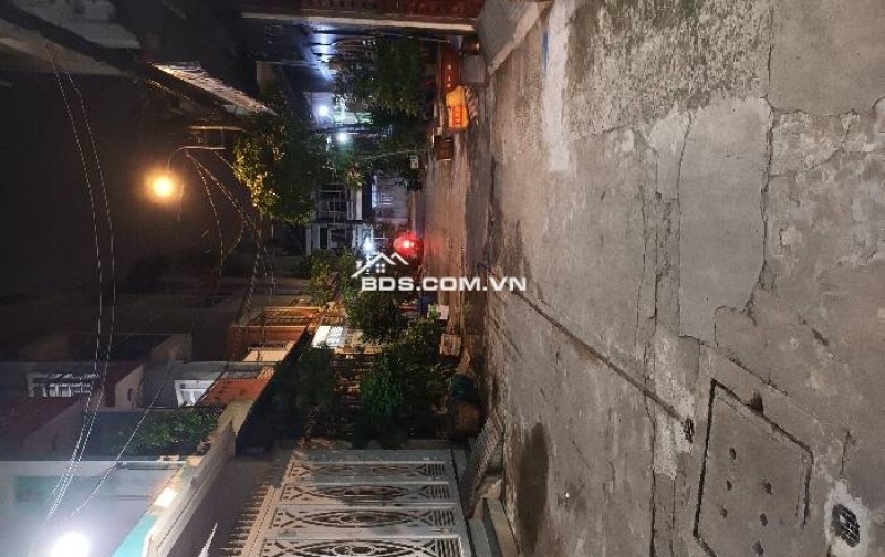 Bán nhà HXT, Lạc Long Quân, 4 tầng, 3 x 11.4, nhỉnh 8 tỷ