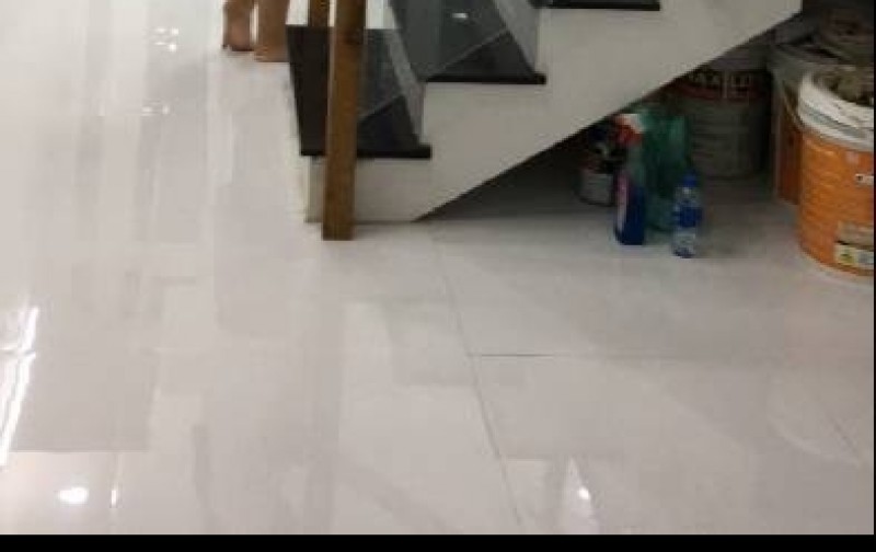 Bán nhà HXT, Lạc Long Quân, 4 tầng, 3 x 11.4, nhỉnh 8 tỷ