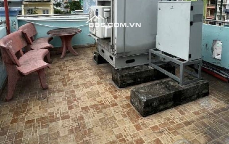 Bán nhà Lạc Long Quân, 4 tầng , 3.7 x 11.5 , hẻm 4m, nhỉnh 7 tỷ.