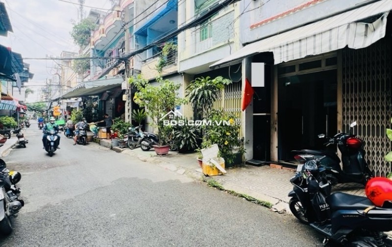 Bán nhà HXT, đường Lạc Long Quân, 57m2, 4 tầng, nhỉnh 8 tỷ.