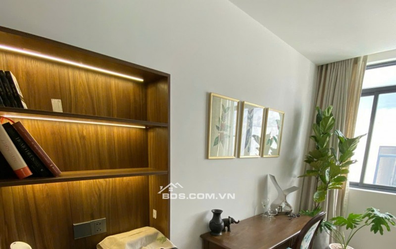 Bán và cho thuê nhà phố full nội thất, trung tâm Buôn Mê Thuột