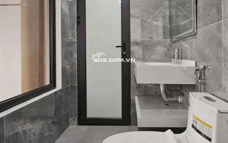 Bán nhà Thạch Bàn, gần AEON, 53m2, không gian sống yên bình, 5.95 tỷ