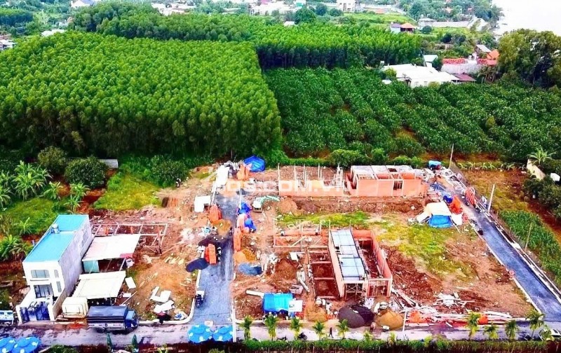 Chính chủ cần bán 2 lô đất nền khu nhà ở Long Vân Bình Lợi