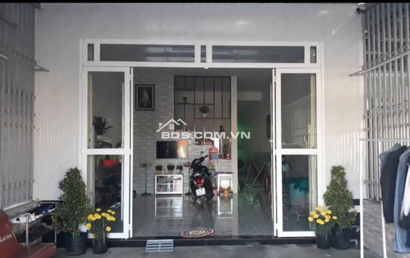 Chính Chủ Bán Nhà Cấp 4 Đối Diện Cổng 2 Công Ty Vĩnh Phước Tại Ấp Tân Phú, Phú Hựu, Đồng Tháp.