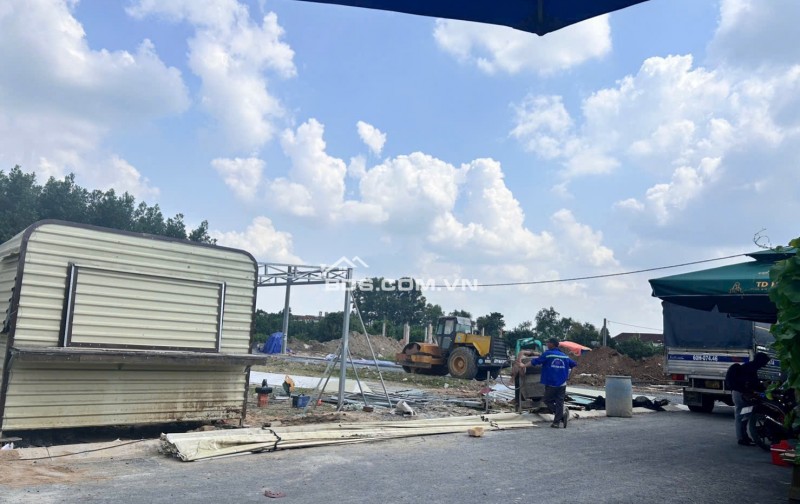 Chính chủ cần bán 2 lô đất nền khu nhà ở Long Vân Bình Lợi