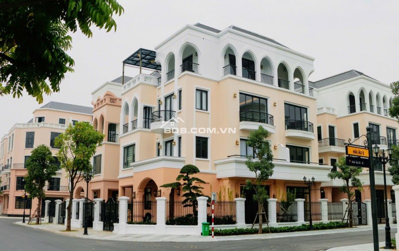 Bán liền kề tại oceanpark 2 . Gía tốt chủ đầu tư , k chênh , triết khấu 25-30% .Nhỉnh 8 tỷ.