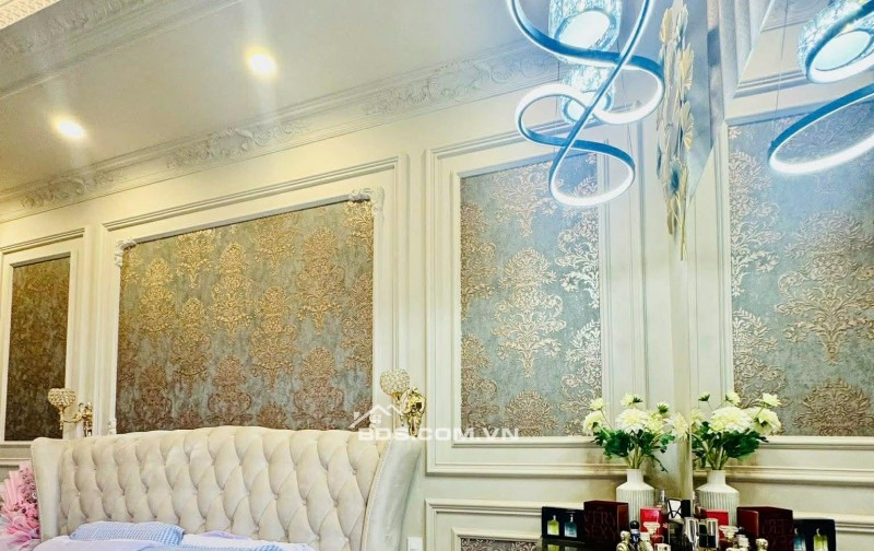 Khu biệt thự ven sông Q.7 - Nội thất cao cấp - Gần Đại học RMIT