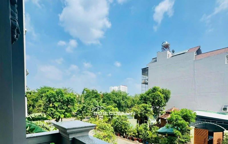 Khu biệt thự ven sông Q.7 - Nội thất cao cấp - Gần Đại học RMIT