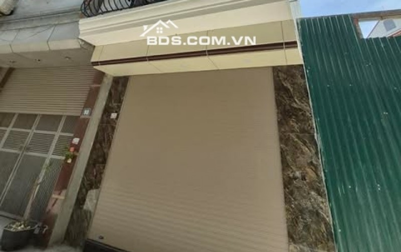 Nhà mặt phố ô tô tránh, mới xây xong, kinh doanh sầm uất, tiềm năng tăng giá tốt.