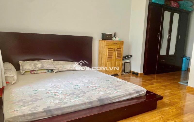 Cho thuê chung cư Võ Thị Sáu, Q3: 90m2, 2p ngủ, 1wc, Nội thất, 10tr5/th