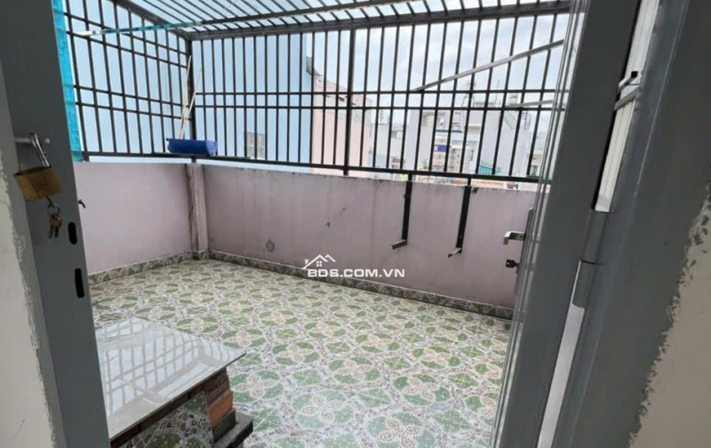 Nhà 3 lầu Phạm Văn Chí P7 Quận 6 giá 5 tỷ 600 còn bớt