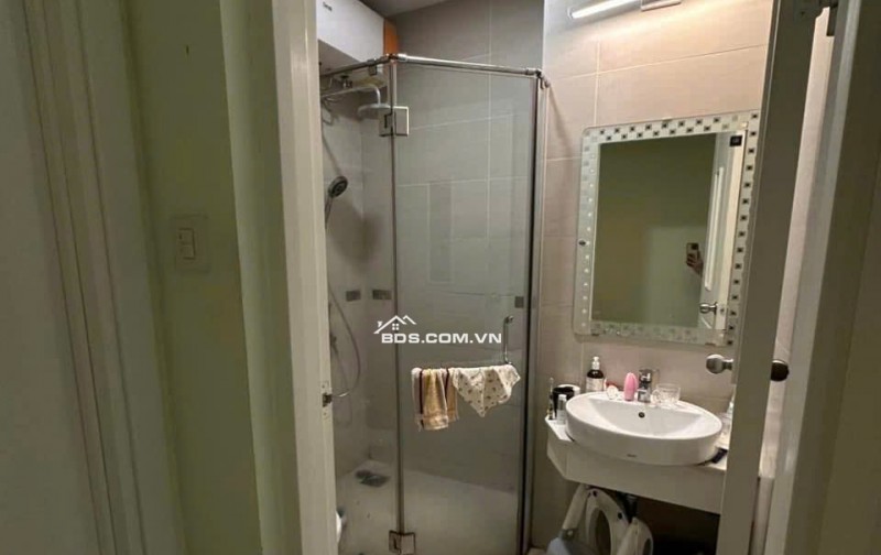 C/c Oriental Plaza, TP, 110m2, Căn Góc, 3PN, 2WC, Nội thất, giá 15tr5/th