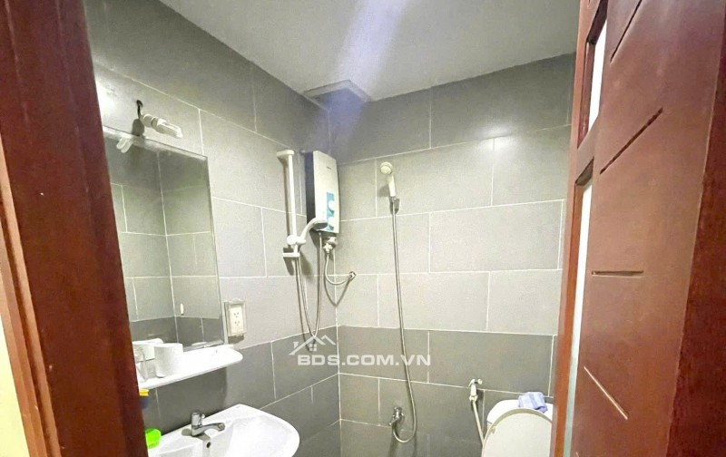 Căn hộ Nam Kỹ Khởi Nghĩa, Q3, 97m2, 2PN, 1WC, Thang bộ, 10tr5/th.