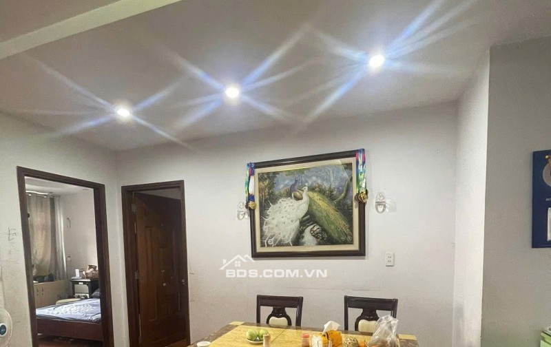 Căn hộ Nam Kỹ Khởi Nghĩa, Q3, 97m2, 2PN, 1WC, Thang bộ, 10tr5/th.