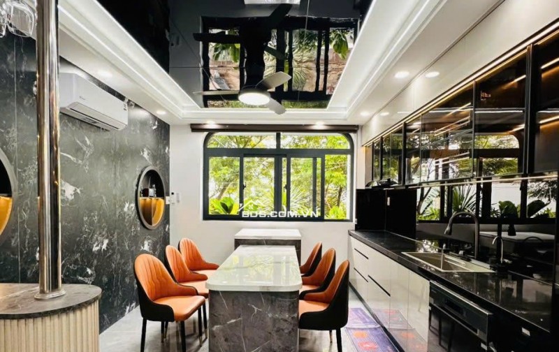 NHÀ MỚI ĐÓN TẾT 70M2 GIÁ 3TỶ1 TRUNG TÂM THỦ DẦU MỘT, SỔ HỒNG RIÊNG.