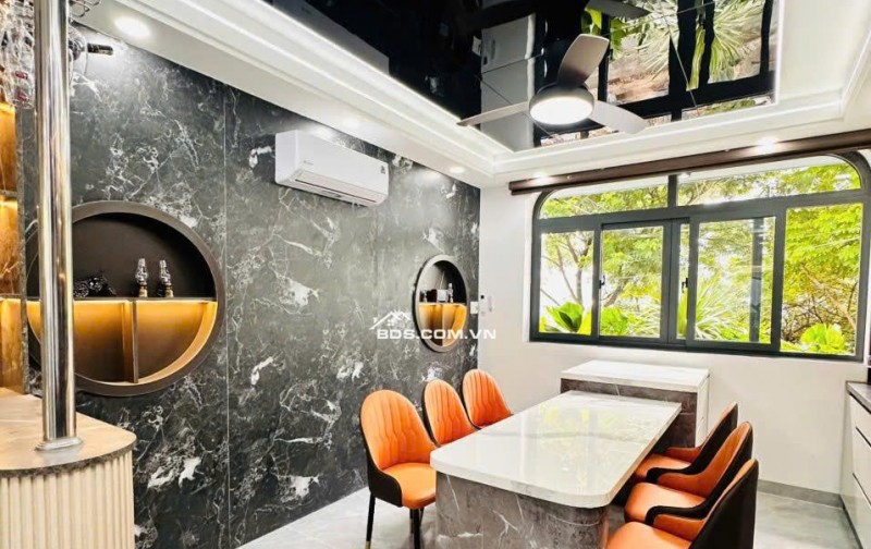 NHÀ MỚI ĐÓN TẾT 70M2 GIÁ 3TỶ1 TRUNG TÂM THỦ DẦU MỘT, SỔ HỒNG RIÊNG.