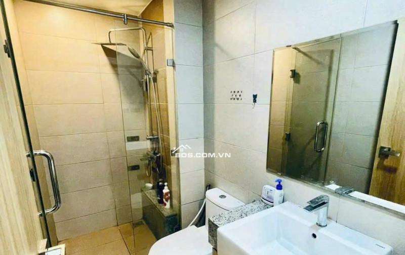 Căn Góc, chung cư Oriental, Âu Cơ, TP: 3p ngủ, 117m2, đầy đủ NT, 15tr5/th.