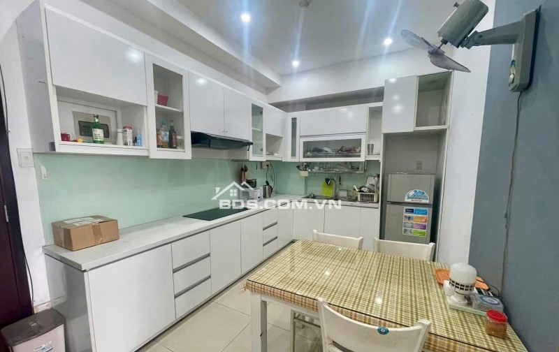 Cho thuê căn 2p C/c Topaz Garden,Tân phú, 75m2, 2PN, 2WC, 9tr5/th.