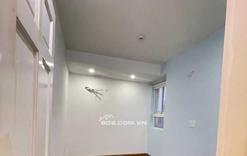 12tr/th, C/c Bảy Hiền, Phạm Thú Thứ, TB, 100m2, 3PN, 2WC.