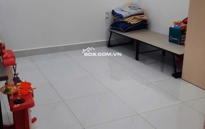 Căn hộ Nam Kỳ Khởi Nghĩa, 97m2, 2 Phòng ngủ, 1 Tolet, 11tr/th. Thang Bộ.