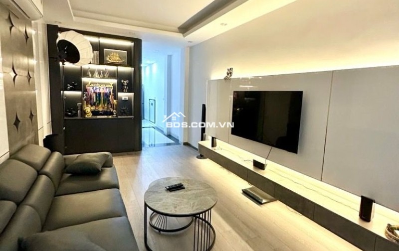 NHÀ ĐẸP CỰ KHỐI,MẶT NGÕ Ô TÔ VÀO NHÀ- LÔ GÓC XÂY ĐỘC LẬP,15M Ô TÔ TRÁNH, CV HỒ ĐIỀU HOÀ, 38M 5 TẦNG HƠN 6TỶ