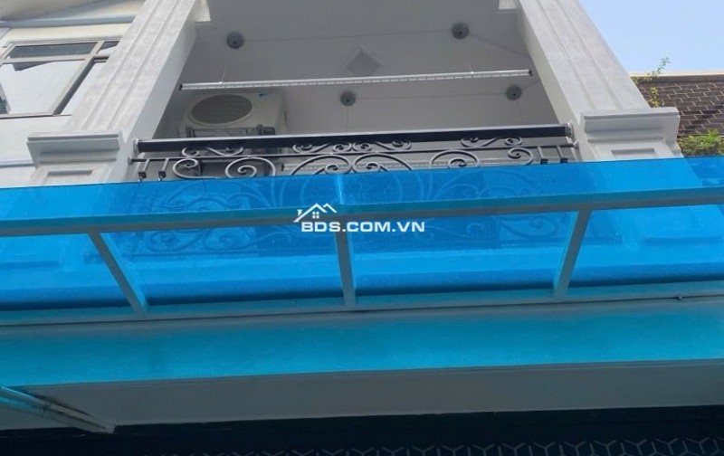 Ô TÔ LÙI CỬA - THOÁNG TRƯỚC SAU - CÁCH PHỐ 10M - 6 TẦNG THANG MÁY - 8 PHÒNG VÍP - 500 TRIỆU/1Năm