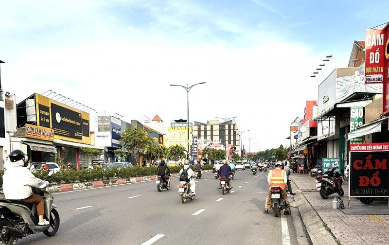 NHÀ  5 TẦNG-DT SÀN HƠN 208M2,HXH NGAY LÊ VĂN VIỆT-HOÀNG HỮU NAM,Q9  6TỶ9