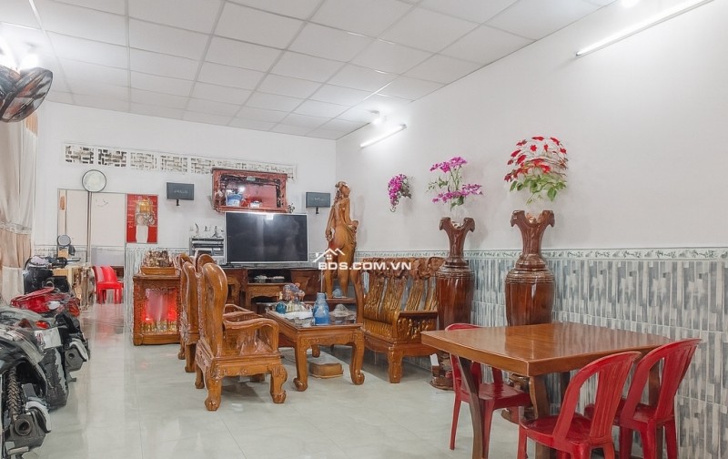 NHÀ HIẾM 2 MẶT ĐƯỜNG TRƯỚC-SAU, NGANG 6M, DT: 94M2 HXH HOÀNG HỮU NAM,,QUẬN 9 CHỈ 5TỶ5.