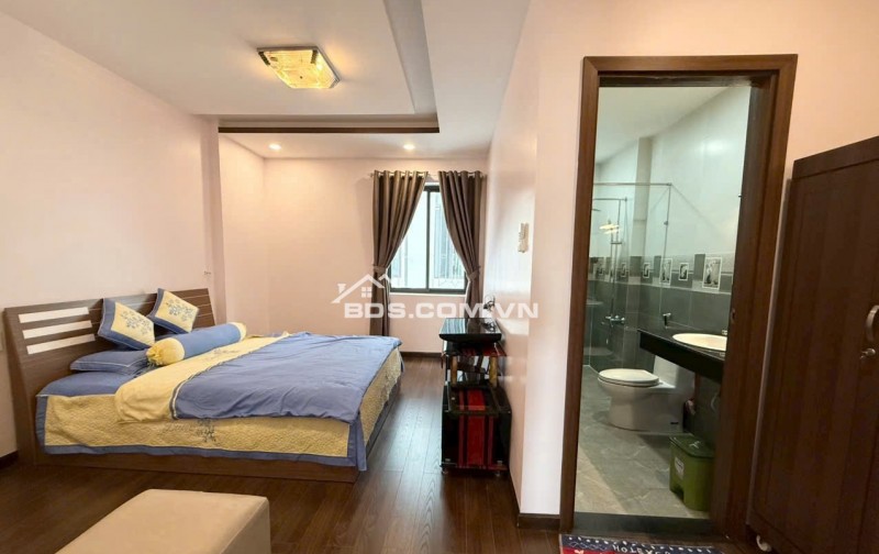 Nhà 3 Tầng Mới Hiện Đại Có Thang Máy Tiện Nghi Trong Khu Đô Thị Văn Minh Ở Nha Trang.