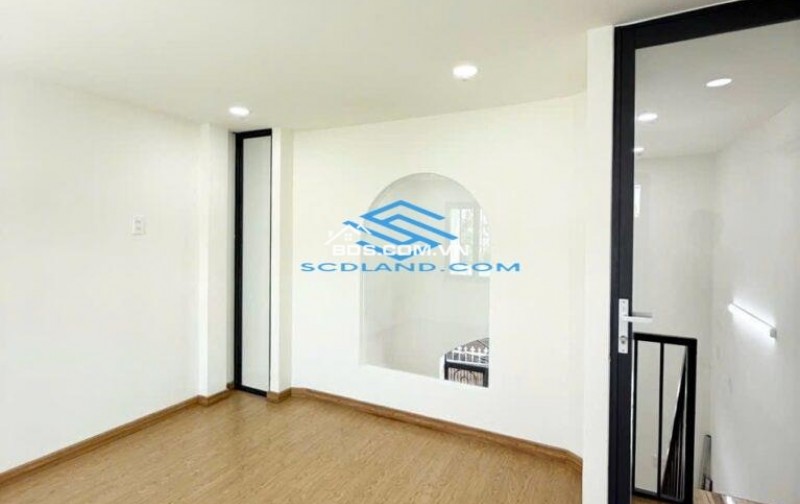 Bán nhà hẻm Phước Long, Nam Nha Trang, giá chỉ 2,35 tỷ, tiềm năng phát triển cao, LH ngay