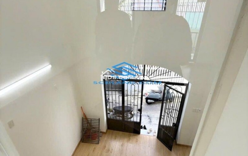 Bán nhà hẻm Phước Long, Nam Nha Trang, giá chỉ 2,35 tỷ, tiềm năng phát triển cao, LH ngay