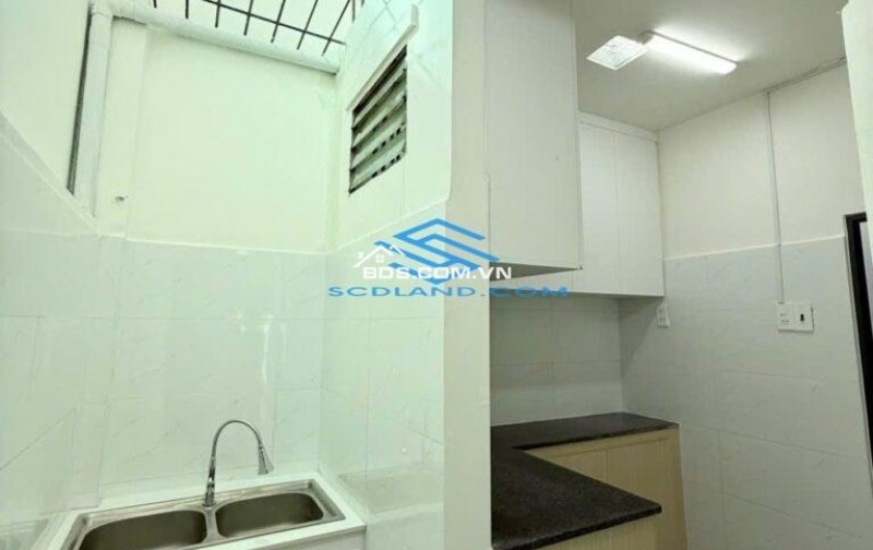 Bán nhà hẻm Phước Long, Nam Nha Trang, giá chỉ 2,35 tỷ, tiềm năng phát triển cao, LH ngay