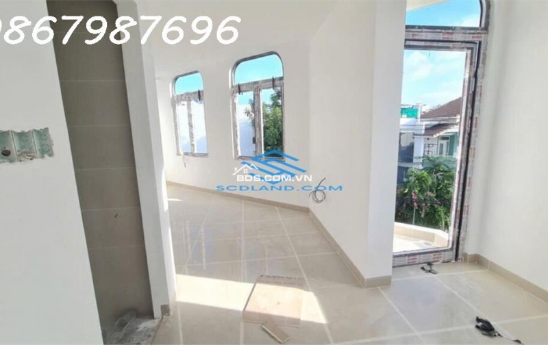 Bán Căn Góc 2 Mặt Tiền Trung Tâm Nha Trang – Nhà 4 Tầng + Tum – Giá 8 Tỷ