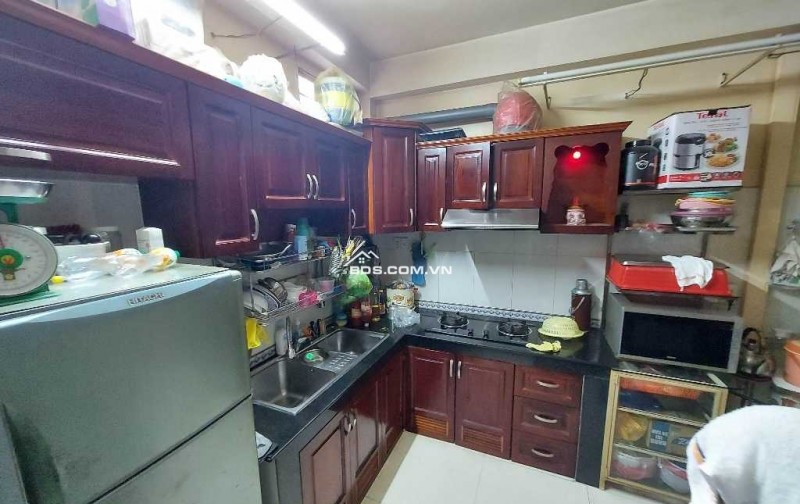 CẦN BÁN GẤP NHÀ TRUNG TÂM QUẬN 7 - MẶT TIỀN ĐƯỜNG - GIÁ 7.6 TỶ