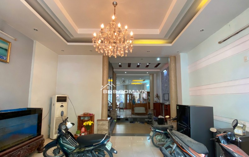 Nhà 4 Tầng Mặt Tiền Đường Đàm Quang Trung Có Dòng Tiền Bền Vững Tại Khu Đô Thị Phát Triển Nhất Nha Trang