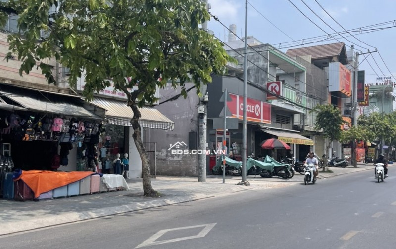 Bán nhà mặt tiền 4,3x27m giá 10,7 tỷ TL, Mặt tiền Nguyễn Ảnh Thủ, Quận 12