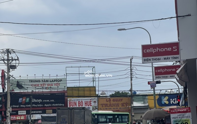 Bán nhà mặt tiền 4,3x27m giá 10,7 tỷ TL, Mặt tiền Nguyễn Ảnh Thủ, Quận 12