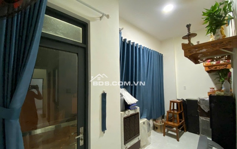 SIÊU PHẨM NHÀ 2 MẶT TIỀN TRUNG TÂM CHỢ DINH – LÊ VĂN THỦ, QUY NHƠN