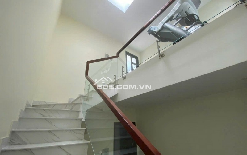 MT Thụt Trần Hưng Đạo Q5, 6.5x17m, T+3L Giá 19.9 tỷ TL, HĐT 55tr/th