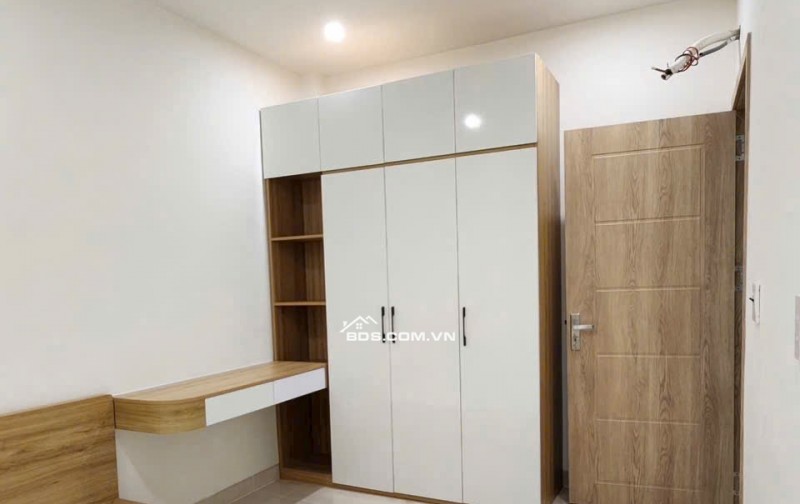 Mua nhà rinh quà - mặt tiền hương lộ 7 view sông cực hot