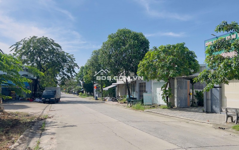 Cần Bán Nhanh 300m , Đường DL16 Thới Hòa Bến Cát Bình Dương , Full Thổ Cư , Sổ Hồng Riêng