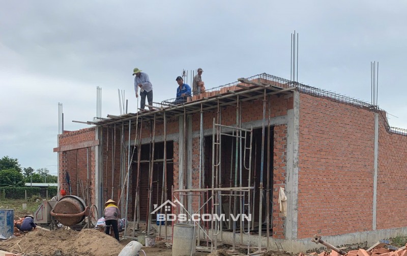 MUA ĐẤT CÒN ĐƯỢC TẶNG VÀNG