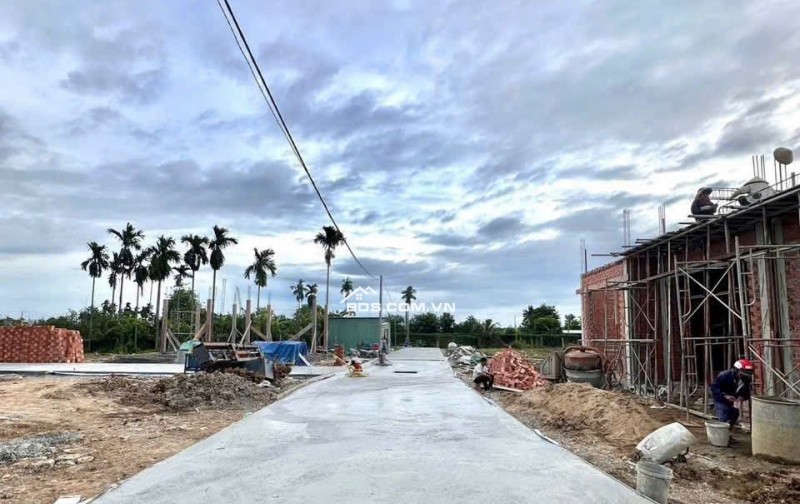 MUA ĐẤT CÒN ĐƯỢC TẶNG VÀNG