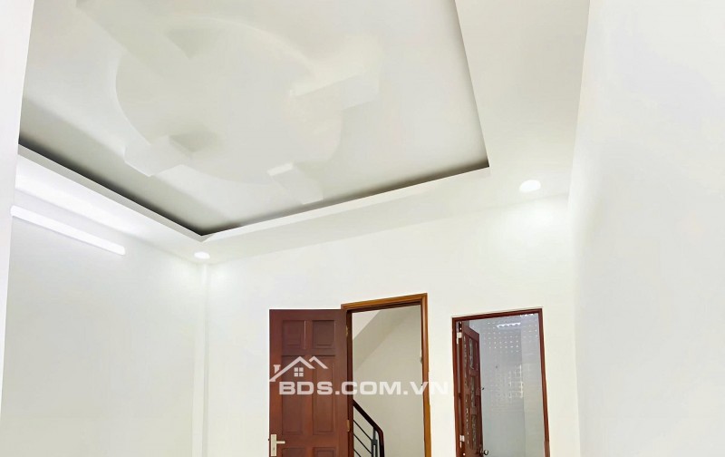 GÓC 2 HẺM NGUYỄN VĂN CỪ – NHÀ 3 TẦNG CHỈ 6.3 TỶ. LH: 0779351867 – 0764071867.