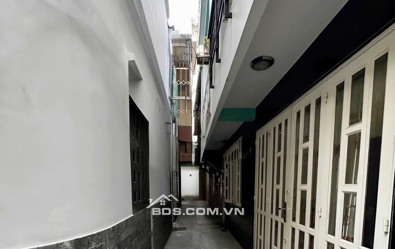 GÓC 2 HẺM NGUYỄN VĂN CỪ – NHÀ 3 TẦNG CHỈ 6.3 TỶ. LH: 0779351867 – 0764071867.