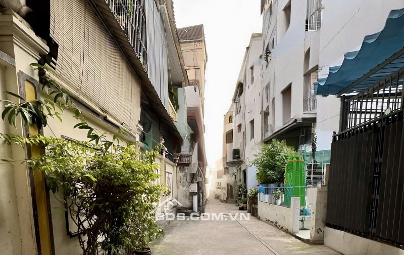 GÓC 2 HẺM NGUYỄN VĂN CỪ – NHÀ 3 TẦNG CHỈ 6.3 TỶ. LH: 0779351867 – 0764071867.