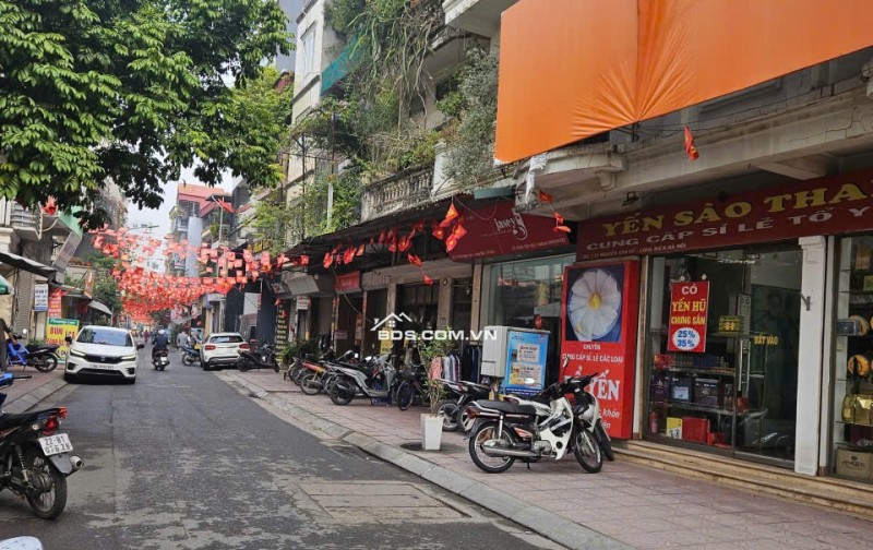 BÁN ĐẤT TẶNG NHÀ, DT 86M2, MT 4,5M, GIÁ 16.9 TỶ, LIÊN HỆ: 0965091176.