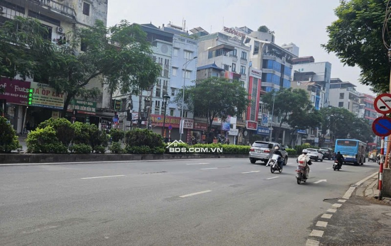 BÁN ĐẤT TẶNG NHÀ, DT 86M2, MT 4,5M, GIÁ 16.9 TỶ, LIÊN HỆ: 0965091176.