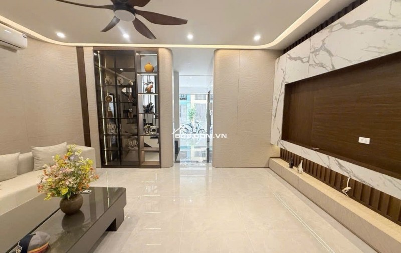 BÁN NHÀ GIẢI PHÓNG - LÔ GÓC - 3 MẶT THOÁNG - THANG MÁY - KINH DOANH  NGÕ THÔNG Ô TÔ VÀO NHÀ ‍‍ 73M   21.8 TỶ